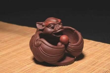 Those Tea Pets on the Tea Tray: How to Nurture Them and Their Origins?-9-ChinaTeaGuru: Exploring Chinese Tea Culture and Kung Fu Tea - Tea Art, Tea Ceremony, Tea Knowledge Those Tea Pets on the Tea Tray: How to Nurture Them and Their Origins?-9