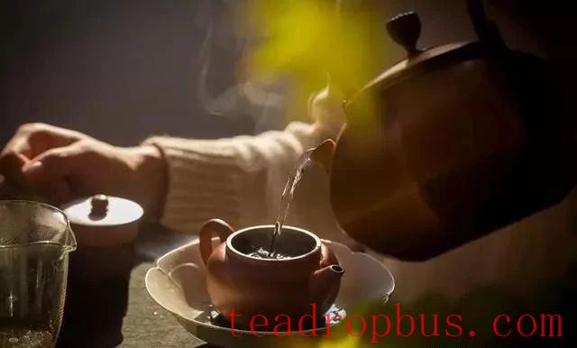 Nourishing a Purple Clay Teapot: Is it Better to Wipe it Dry or Wet?-2
