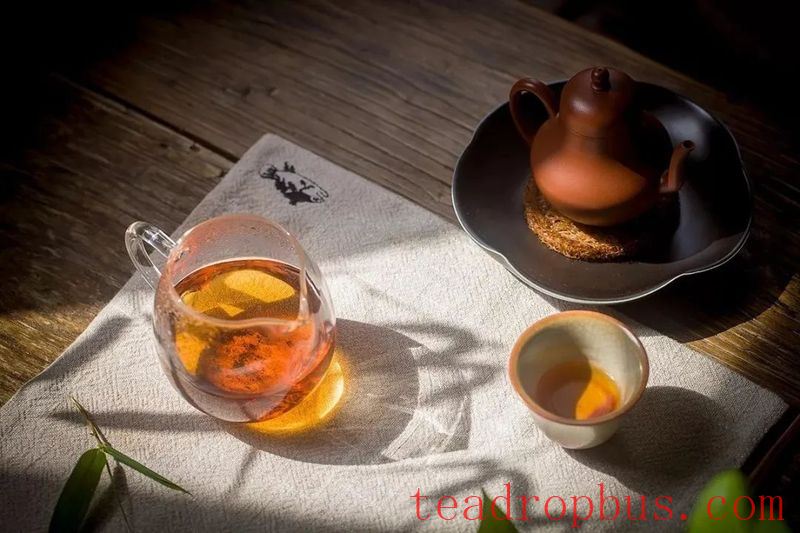 Green in Summer, Red in Winter? Drinking Aged White Tea is More Suitable in Winter-1